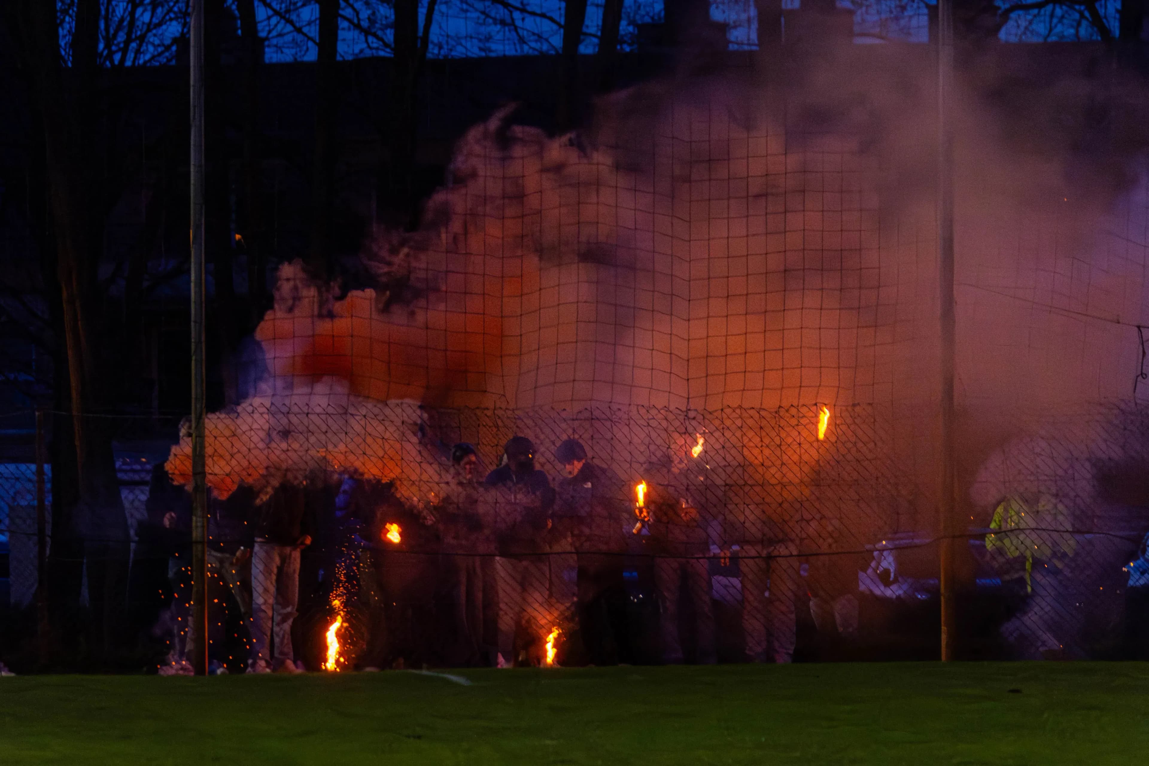 KOM ONZE PLOEG STEUNEN 